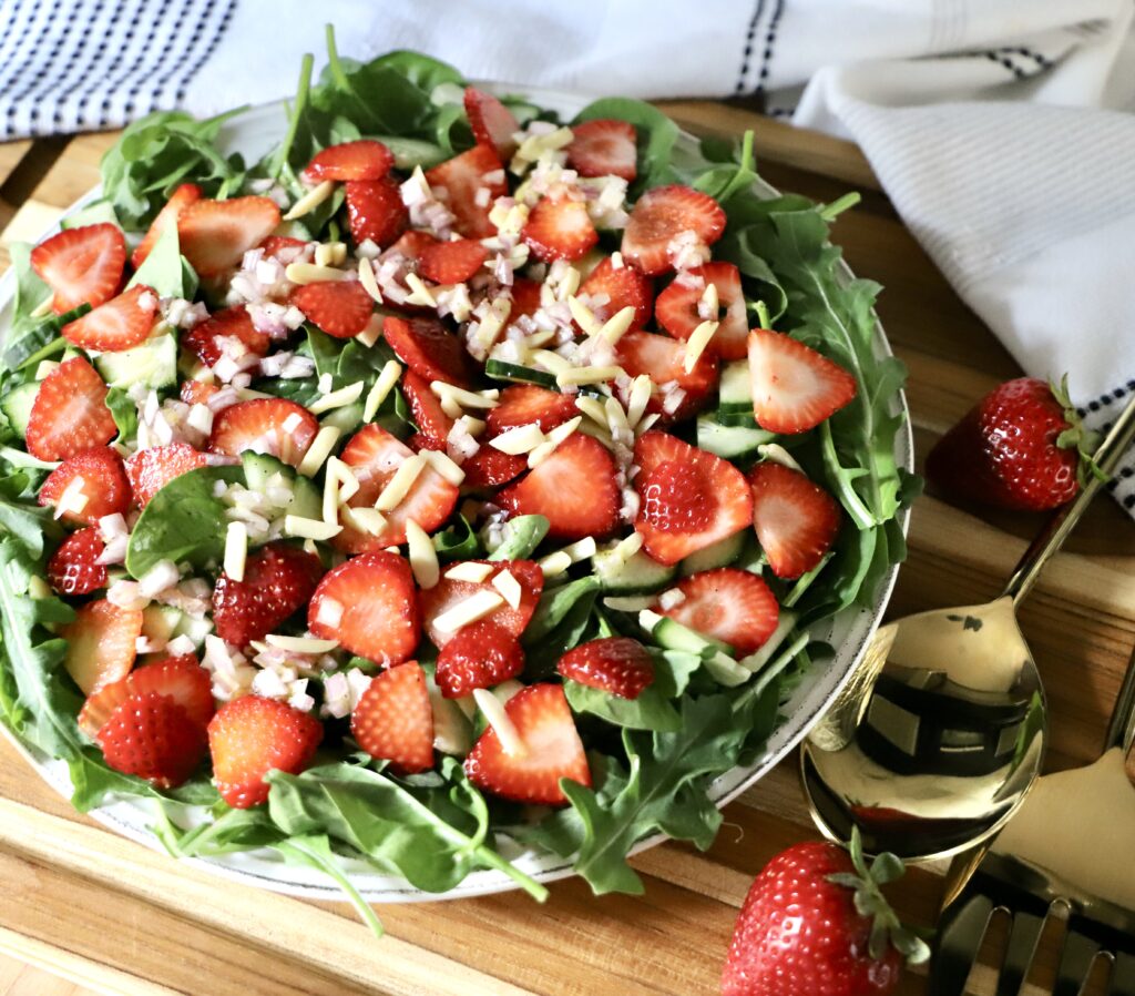 Spinach Arugula Salad with Strawberries