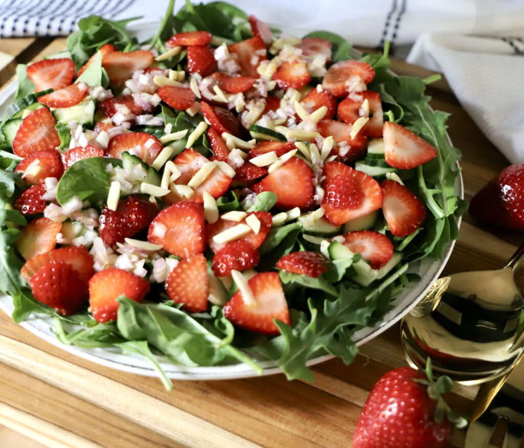 Spinach Arugula Salad with Strawberries